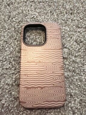 Wave-Textured Phone Case with Slim Snap-On Design - Casely iphone 15 pro